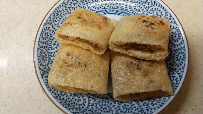 作りたては油揚げがパリッパリ。時間が経っても、多少食感が変わりますが、悪くないです。さば味噌と豆腐もおもしろい組合せですが、なかなか美味しかったです。