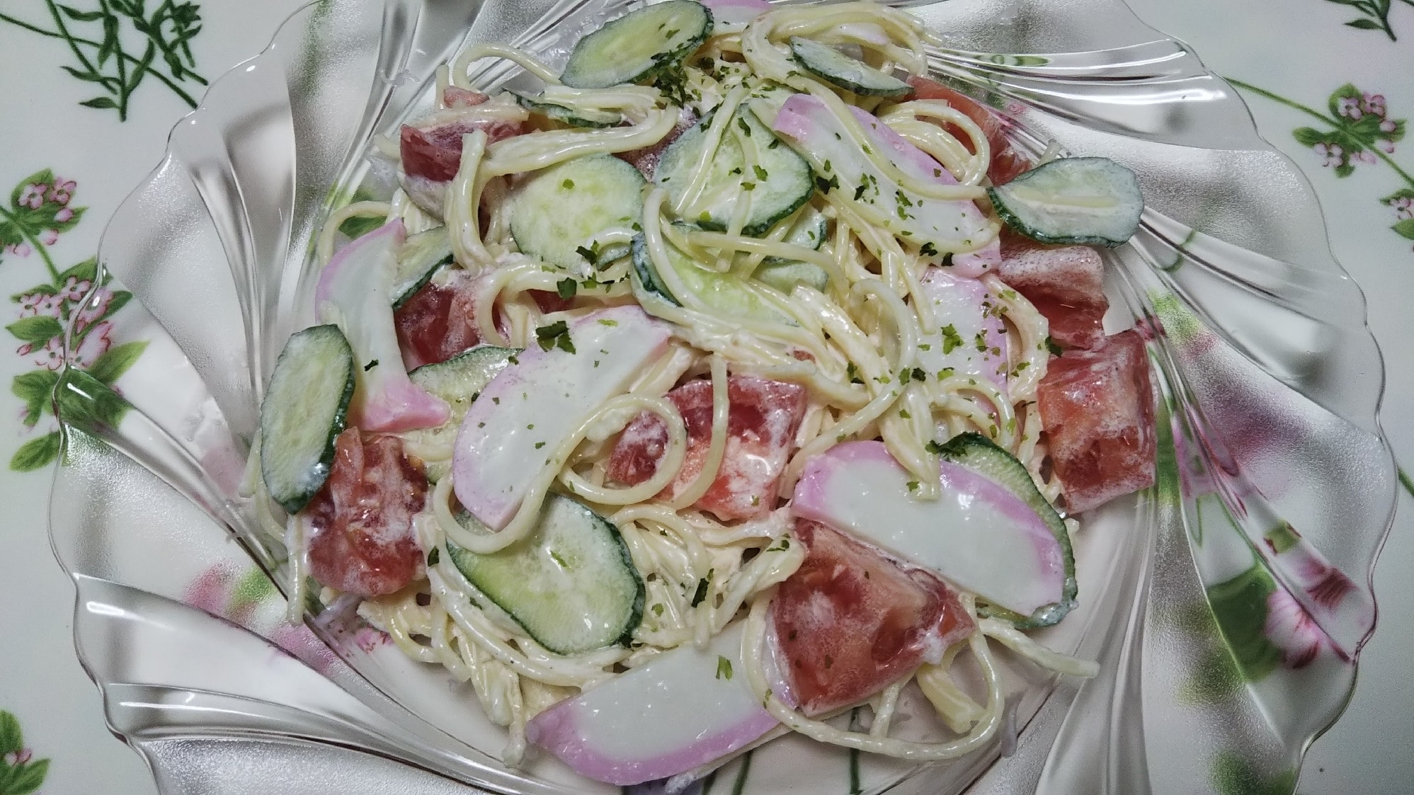 蒲鉾ときゅうりとトマトとパスタのサラダ☆ レシピ・作り方 by ミニー