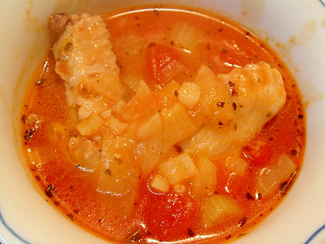 手羽先のトマトスープ