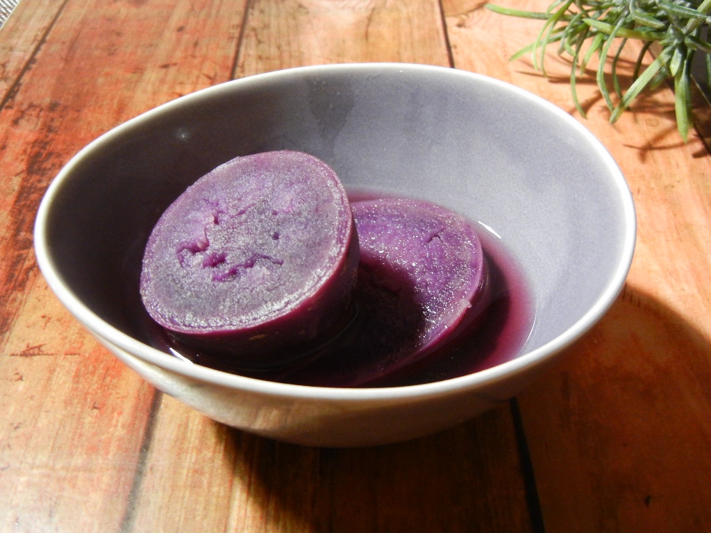 紫芋の出汁煮
