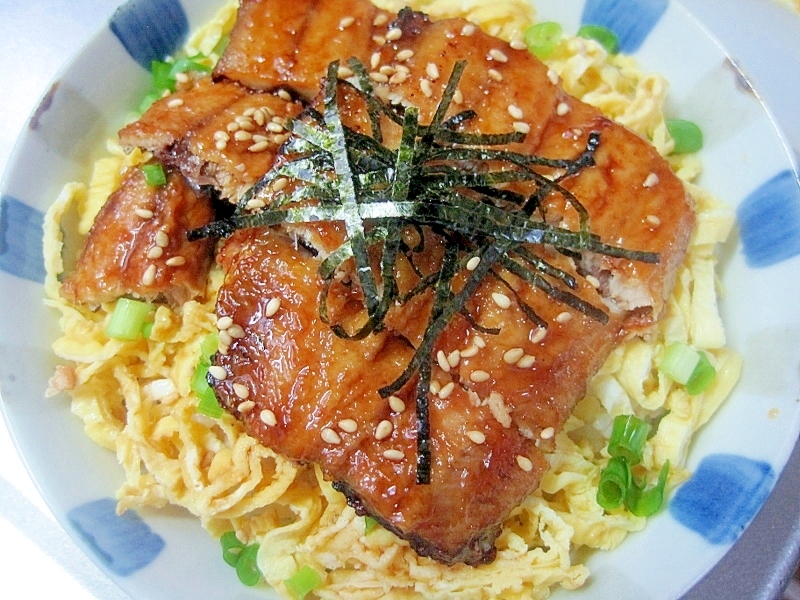 さんまの蒲焼丼