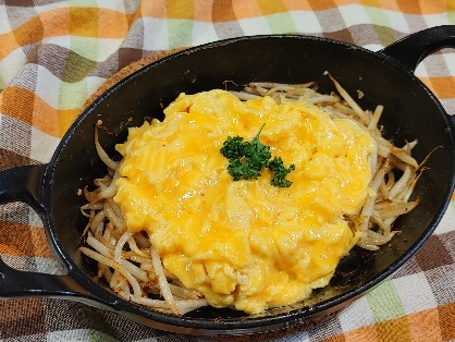 １００円以下で出来る✨もやしのXO醤炒め✕卵