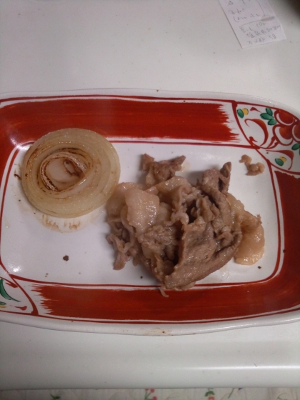 豚肉の生姜焼き　タマネギのステーキ添え
