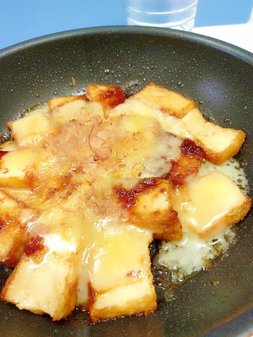 簡単 厚揚げのチーズ焼き バター焼肉のタレ レシピ 作り方 By Acchan66 楽天レシピ