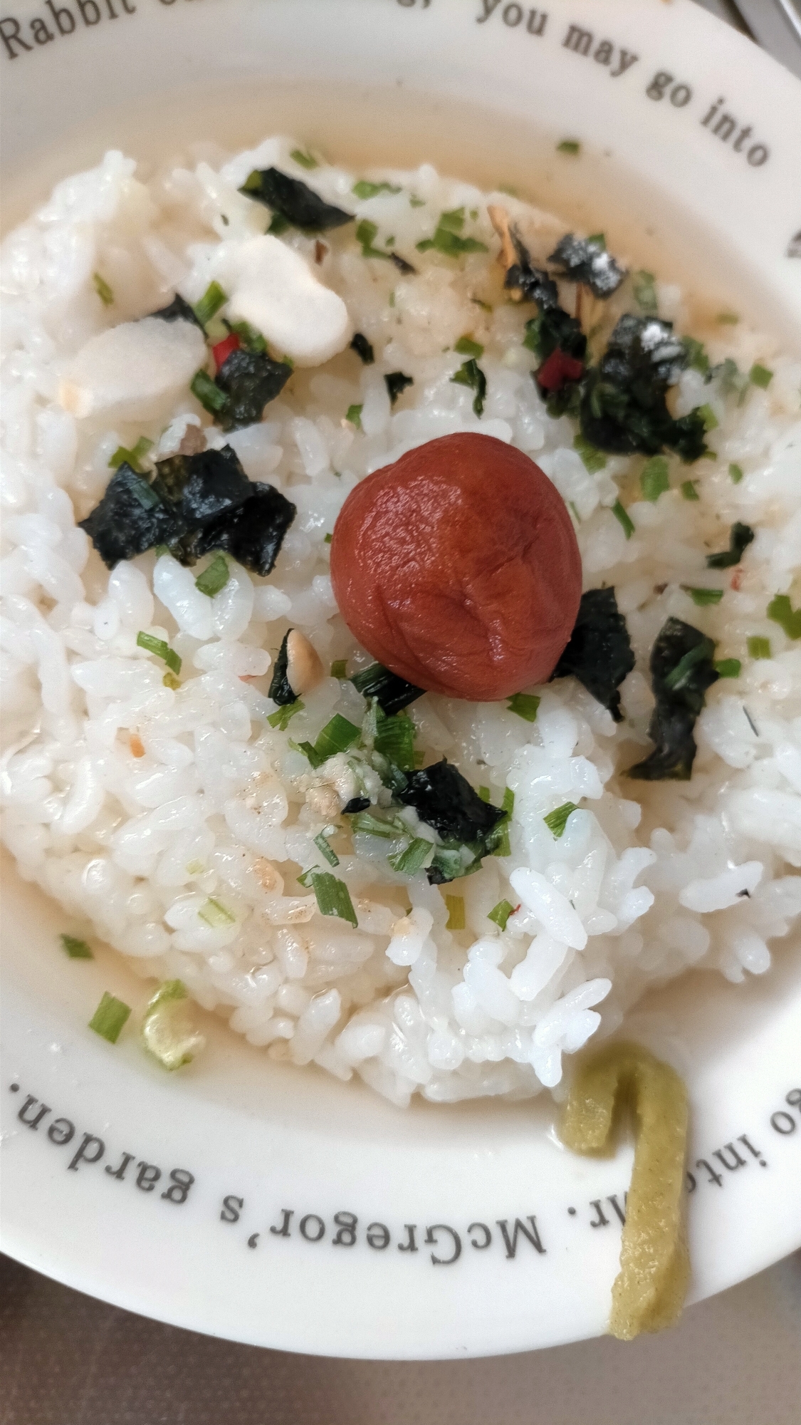 簡単!お吸い物で梅茶漬け