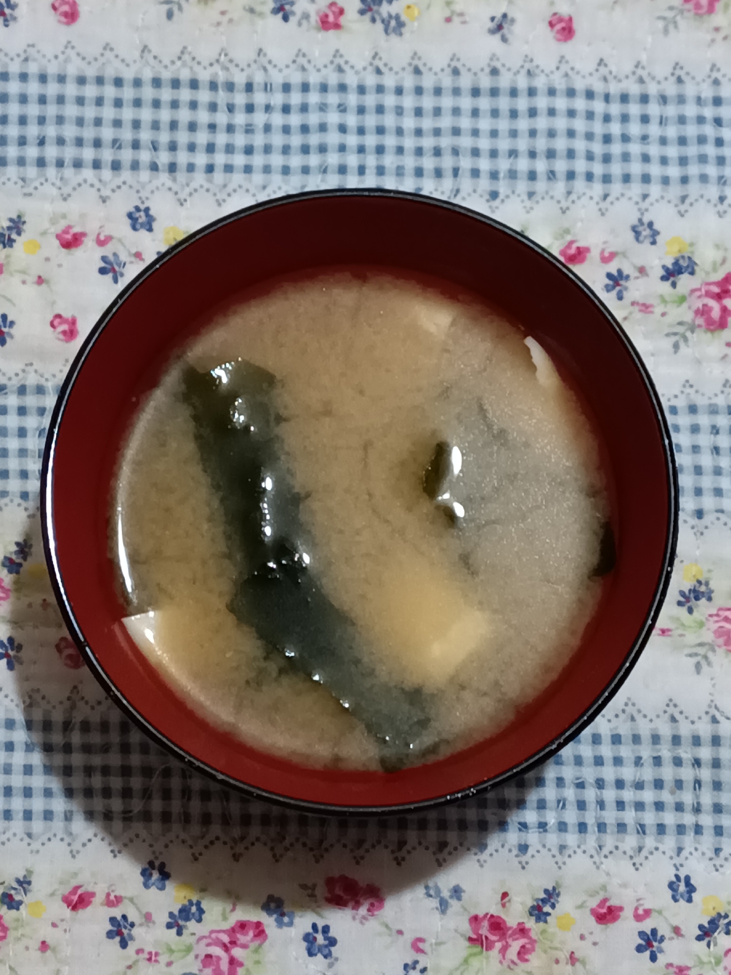 カンタンな豆腐とわかめのお味噌汁★