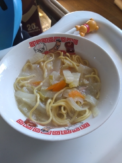 野菜と豚肉の煮込みラーメン♪