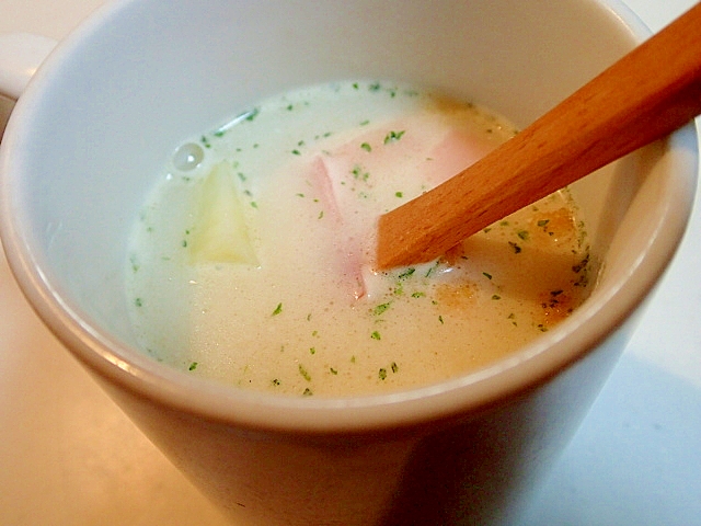 カップスープで　じゃが芋とベーコンの生姜ポタージュ