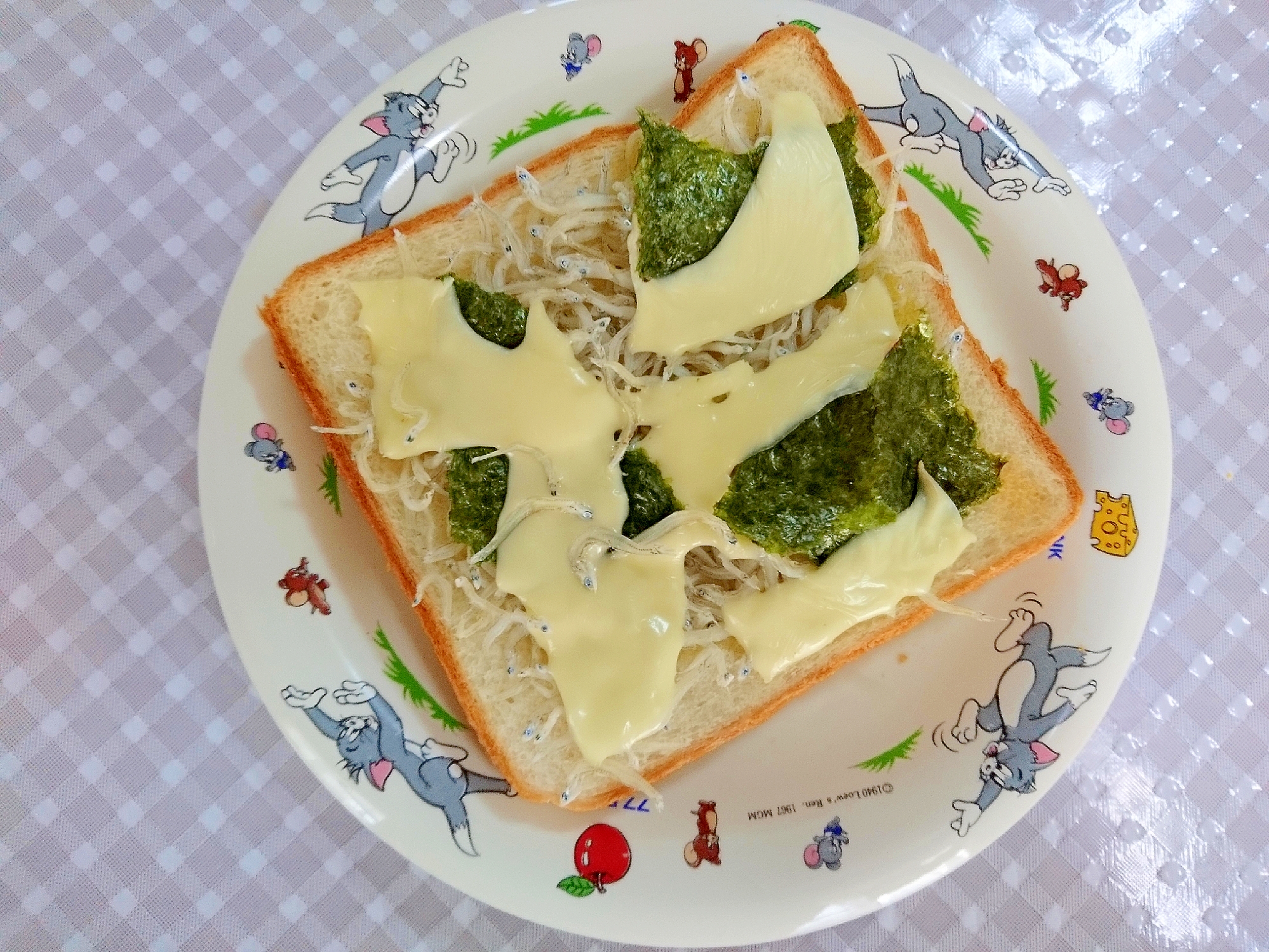 しらすと海苔のチーズトースト