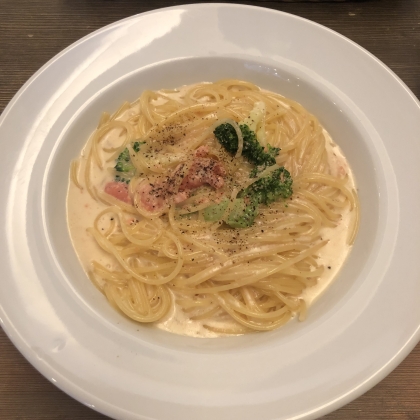 レンジde簡単ホワイトソース☆鮭のクリームパスタ
