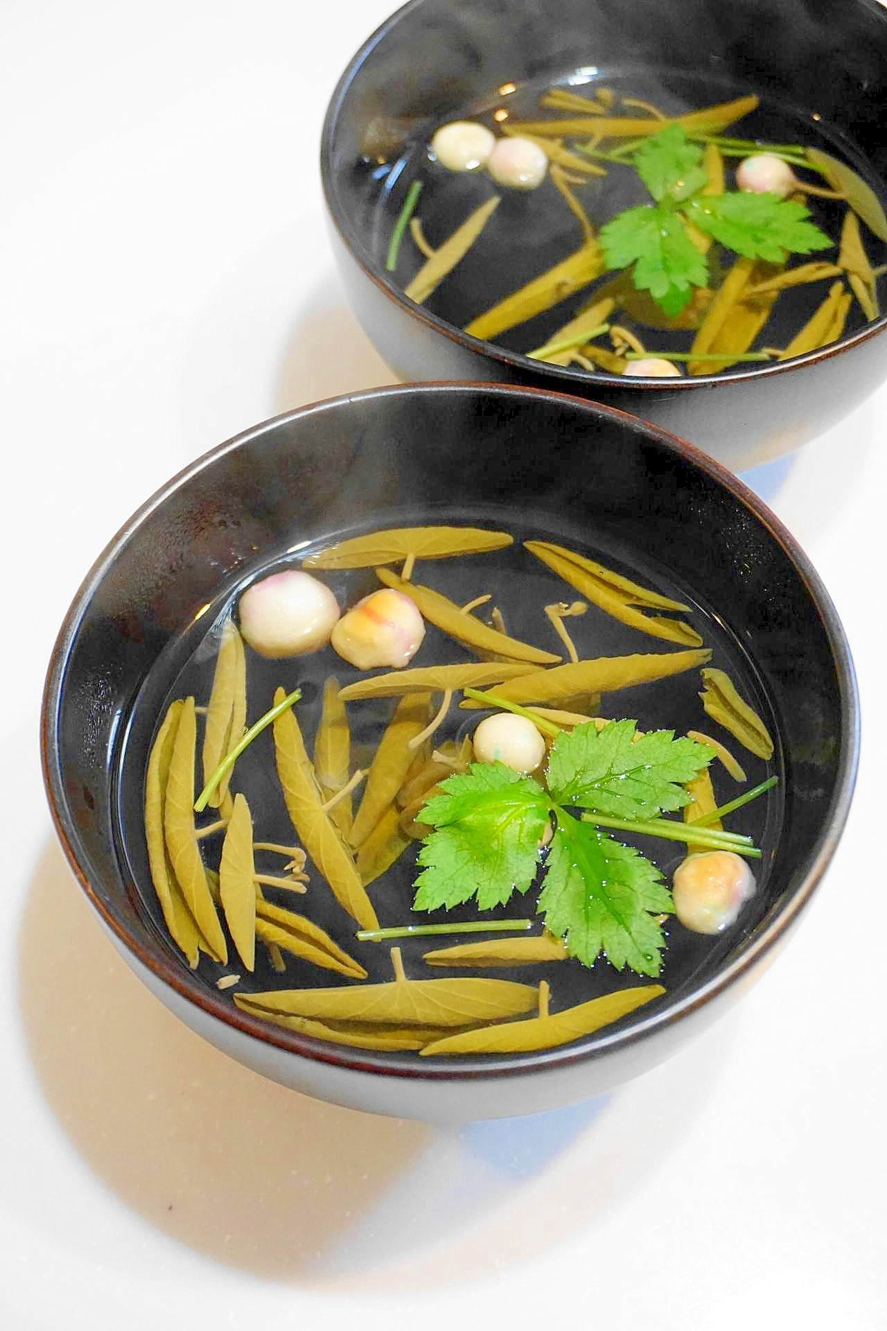 見ても~味わっても優しい!じゅんさいのお吸い物