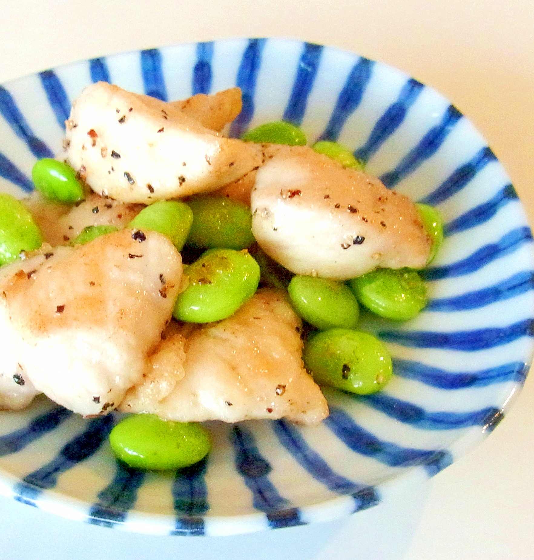 お弁当に★しっとりささみと枝豆の塩炒め