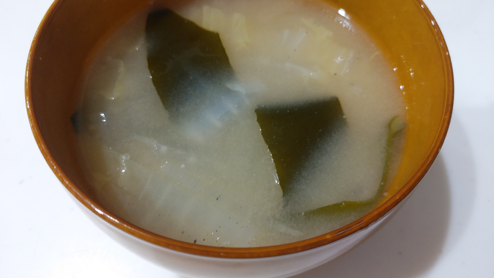 白菜と塩蔵わかめのお味噌汁
