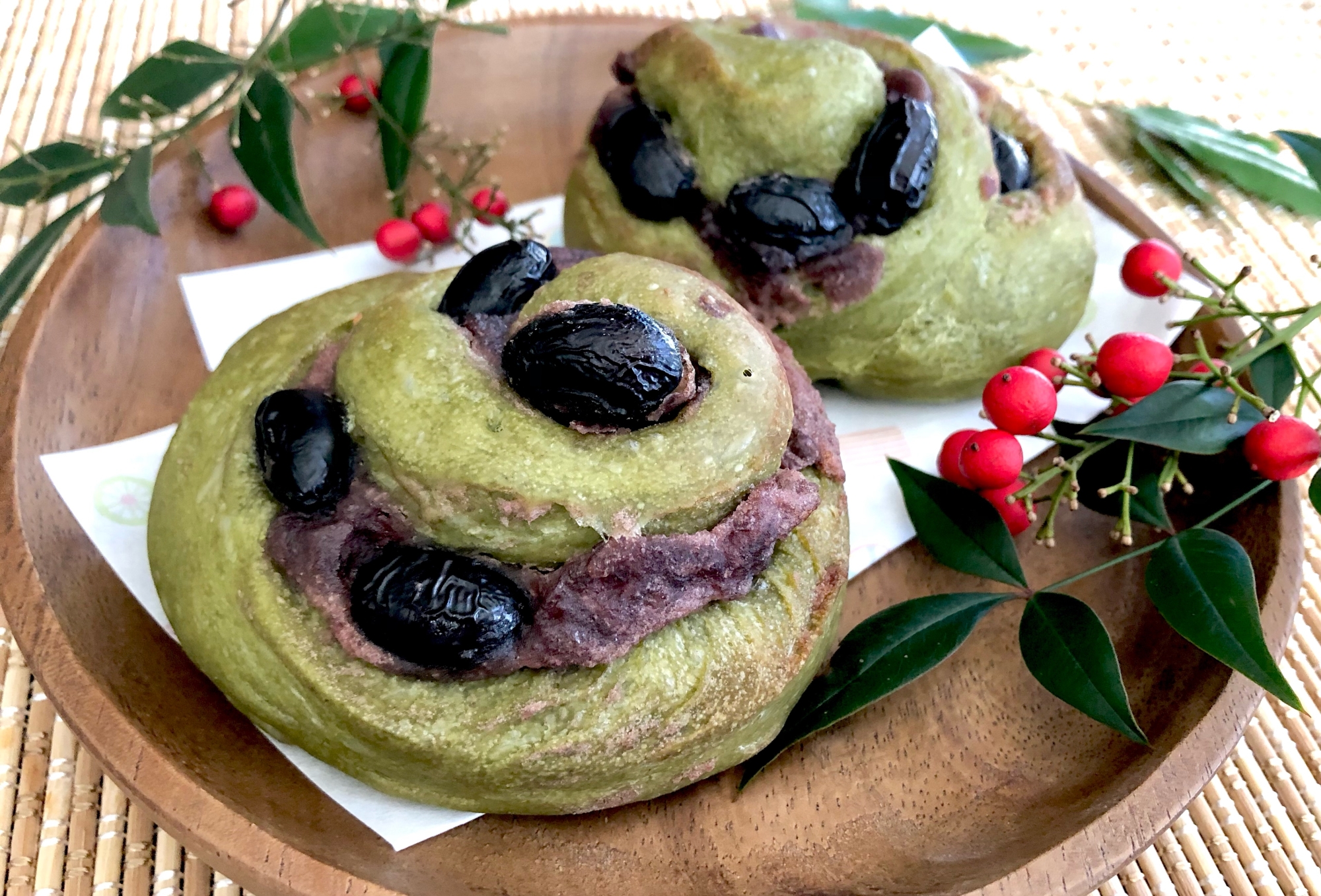 ほっこり和テイスト❤️黒豆と抹茶のパン