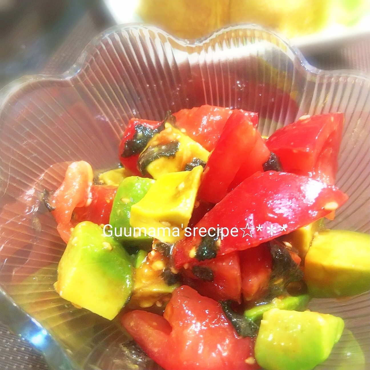 海苔がアクセント♡トマトとアボカドの海苔わさび合え