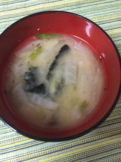 豆腐と焼き海苔のお味噌汁