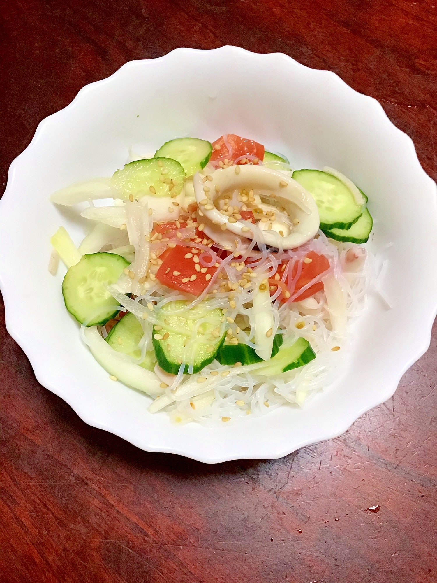 イカの春雨野菜サラダ。