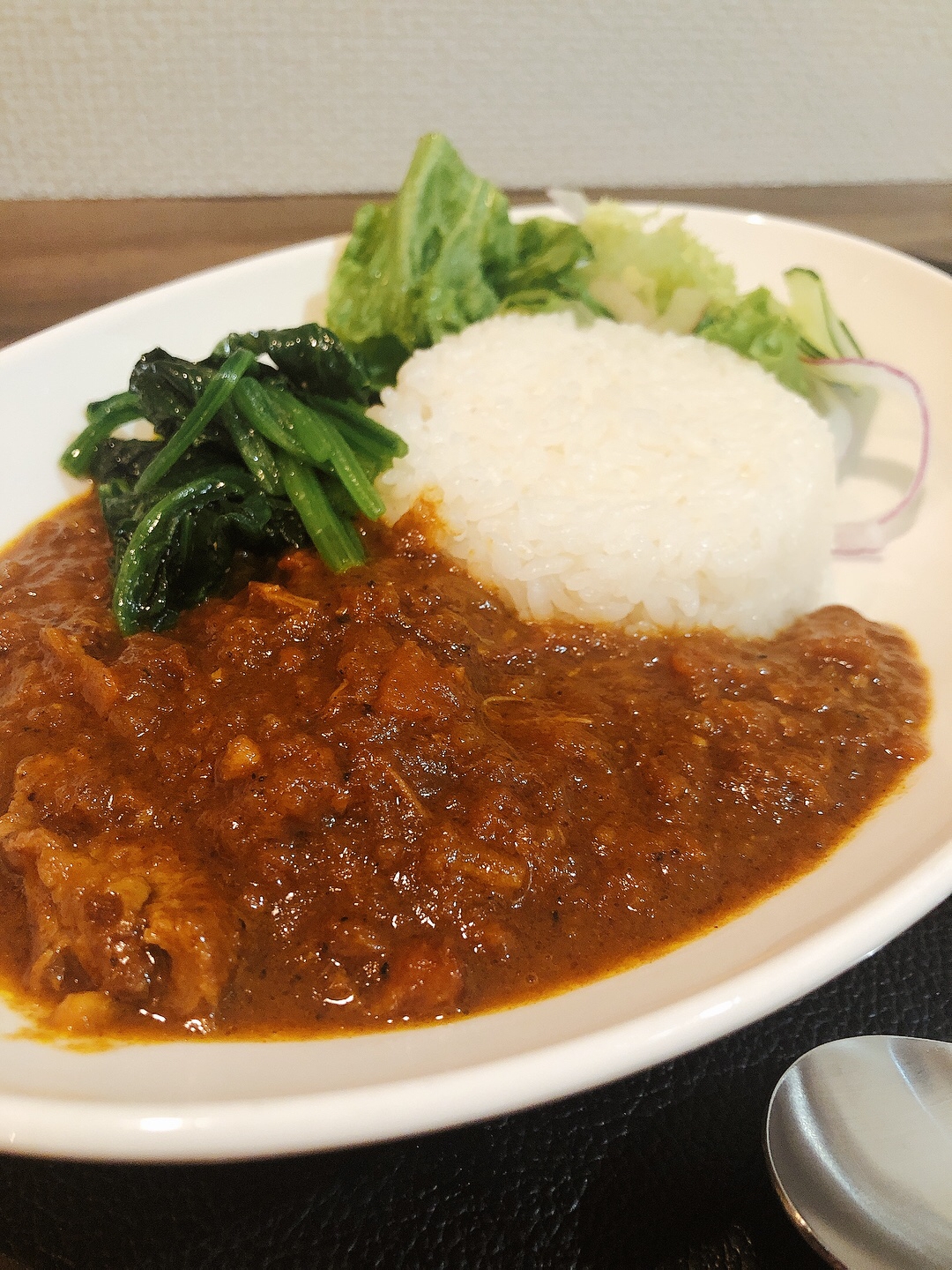 鋳物ホーロー鍋で作る野菜たっぷりチキンカレー