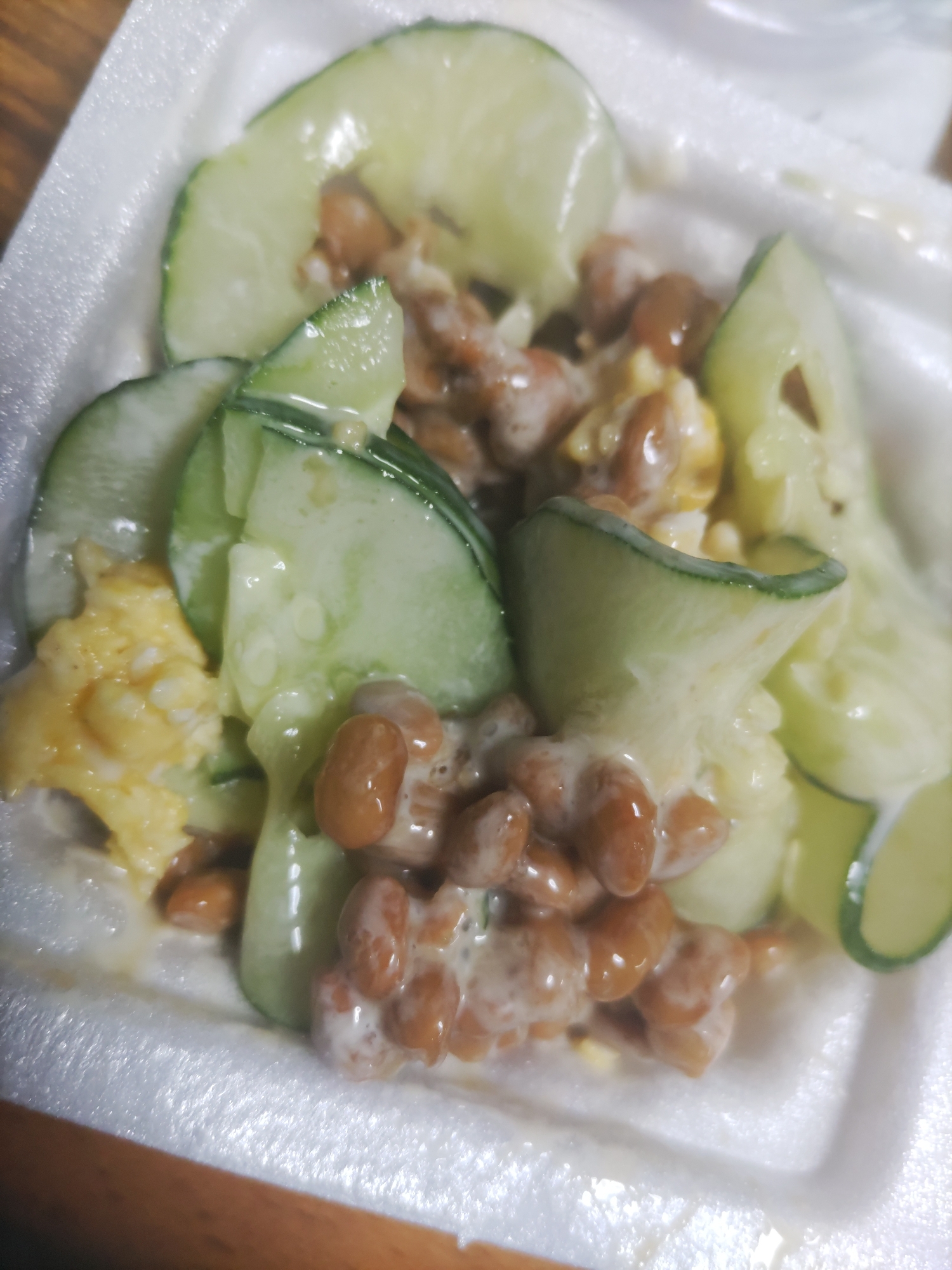 炒り卵ときゅうりと納豆のマヨ和え