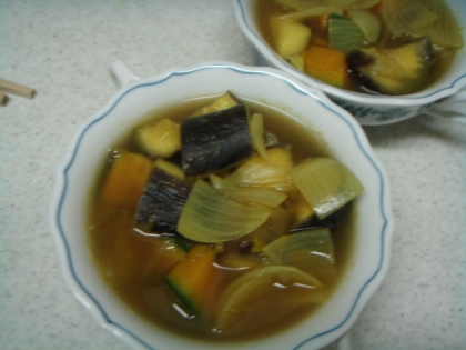 夏野菜(^^ゞスンマソ
カレースープ、美味しいですね！
ごち様でしたー♥
_(._.)_