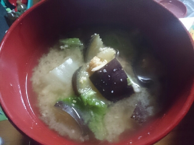 ナスとグリーンボールのお味噌汁 レシピ 作り方 By 結后 楽天レシピ ナスとグリーンボールのお味噌汁 レシピ 作り方 By 結后 楽天レシピ