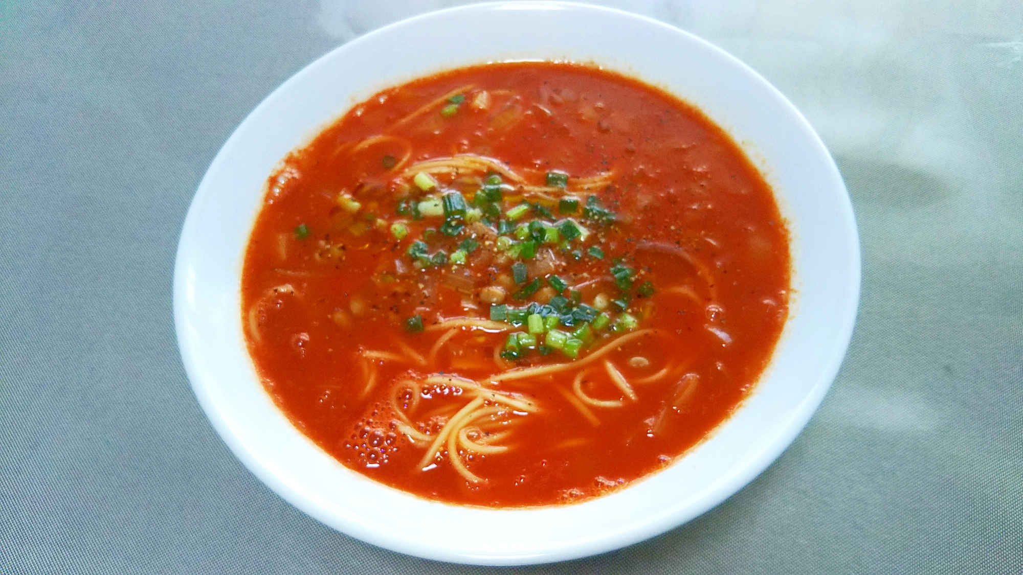 真っ赤なスープの温麺＋＋
