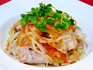 フライパンで♪ 豚肉と野菜ときのこのポン酢醤油蒸し