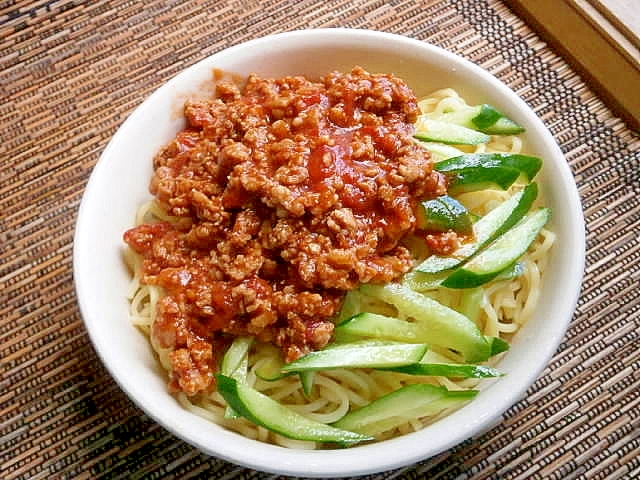 辛くない！トマトじゃーじゃー麺