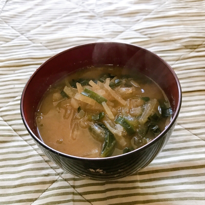 大根と青梗菜油揚げの味噌汁