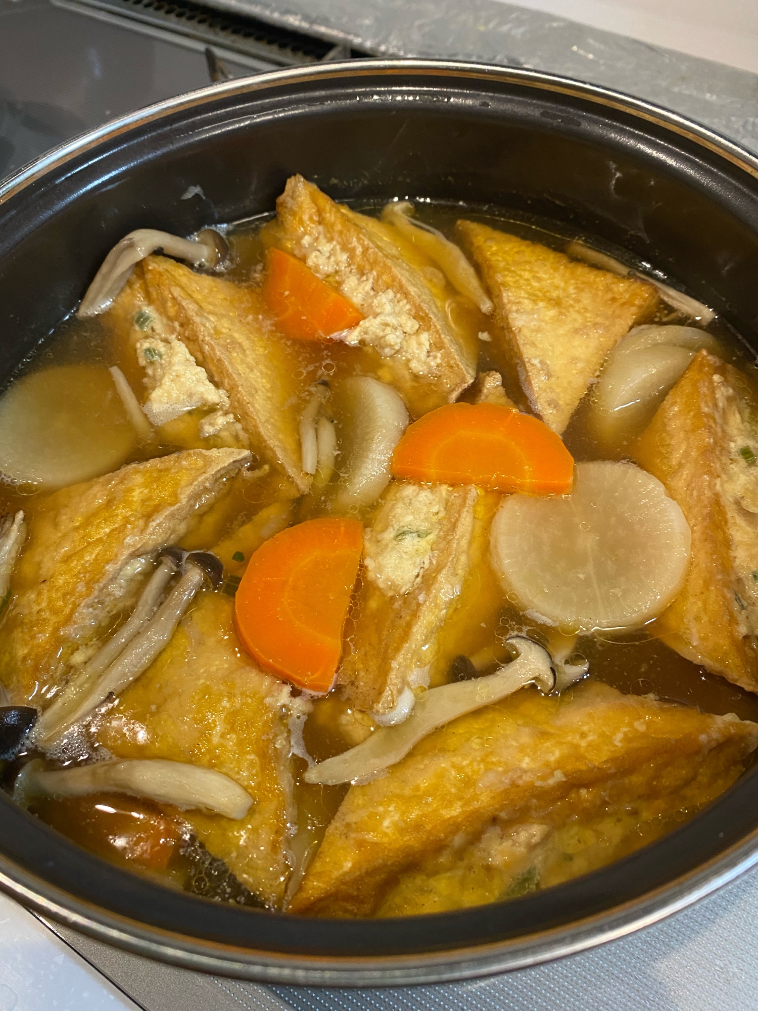 出し汁がしみしみ〜❣️厚揚げの鶏ひき肉詰めの煮物