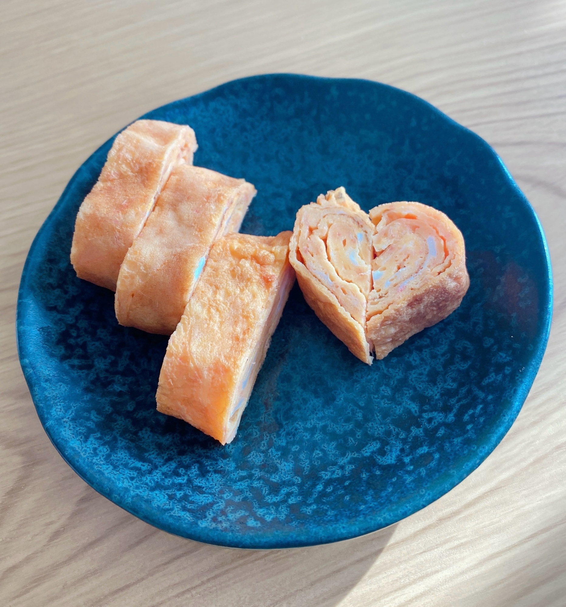 ほんのりピンク色♪桜でんぶの卵焼き✴