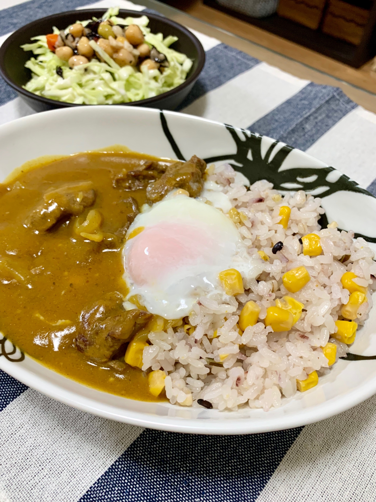 雑穀コーンご飯のビーフカレー