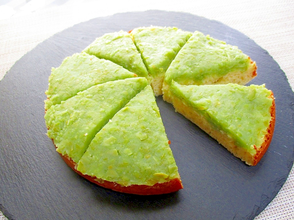 誰でも作れる!炊飯器でずんだ餡たっぷりのせケーキ♪