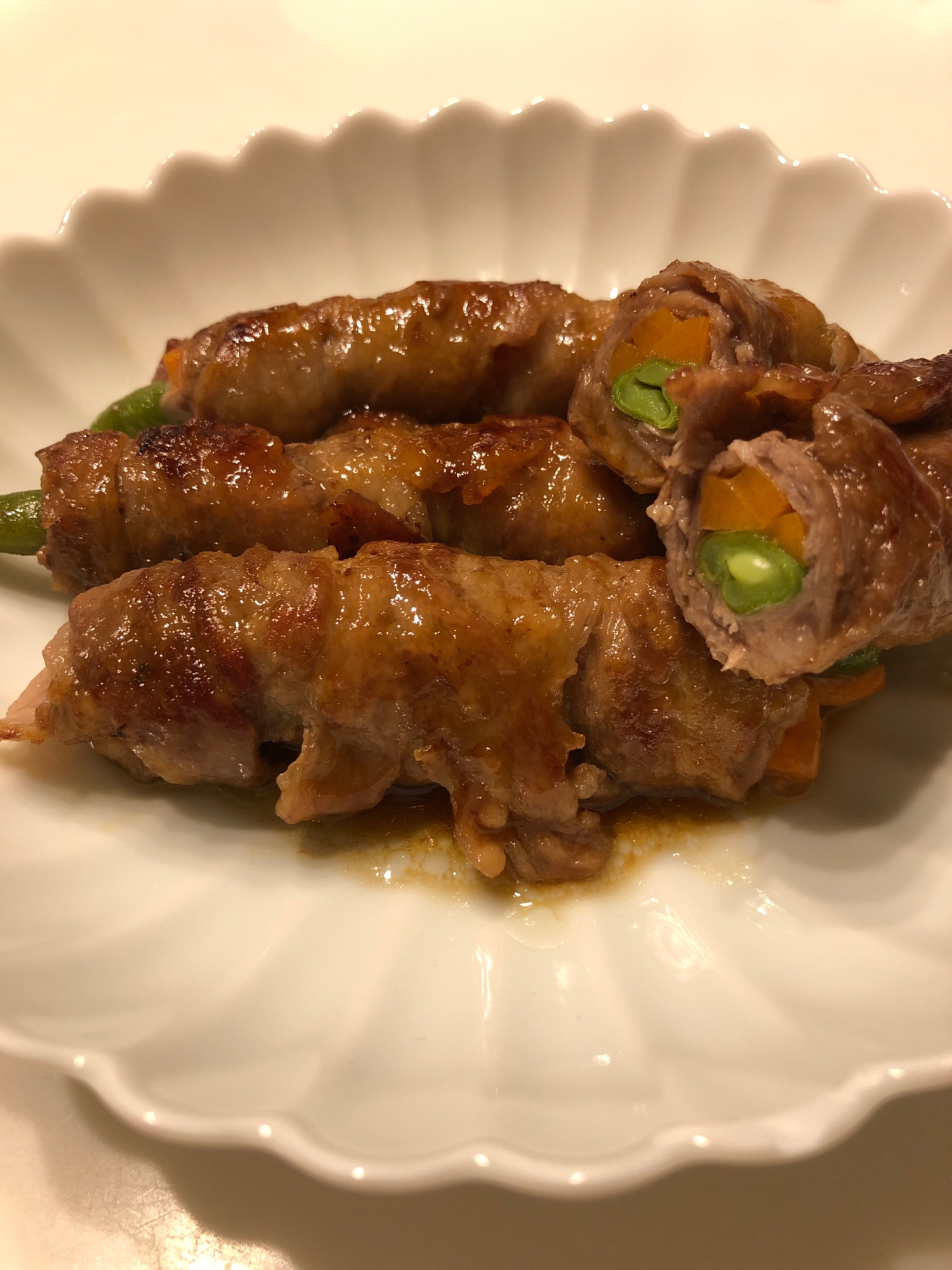 お弁当のおかずにも◎にんじんとインゲンの牛肉巻き