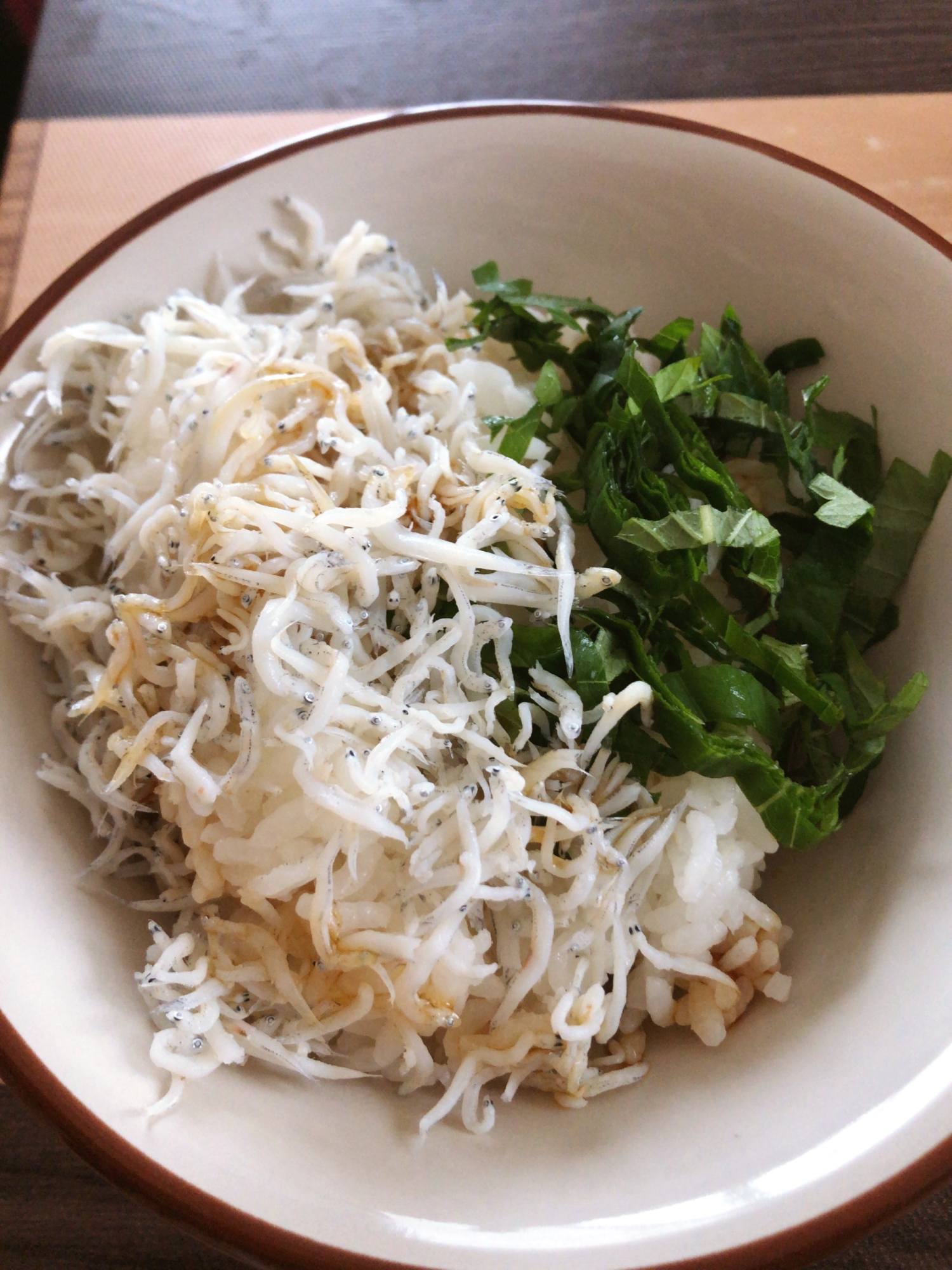 大葉しらす丼