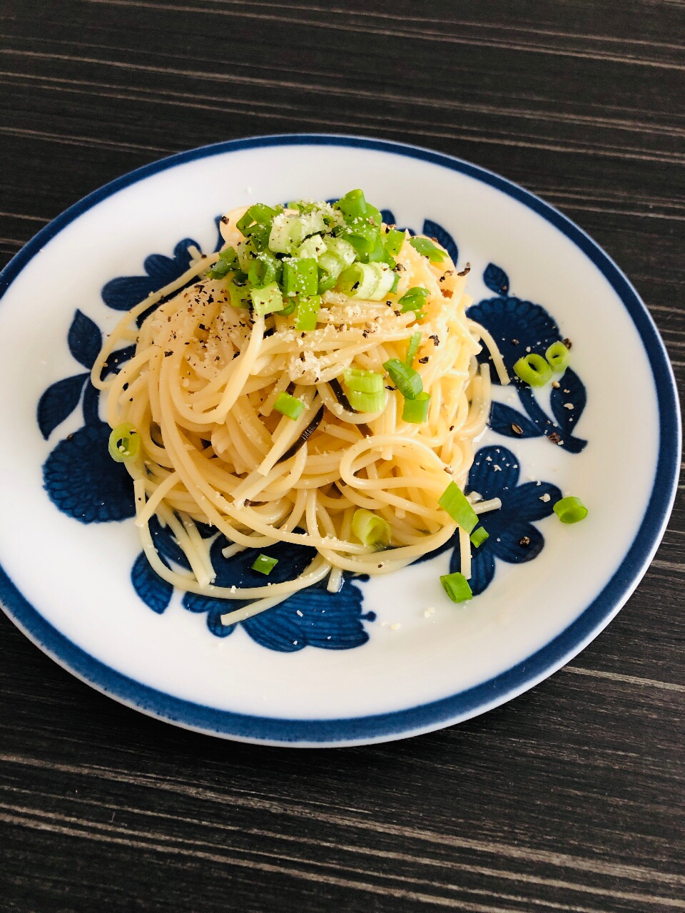 塩昆布とオリーブポン酢の冷製パスタ