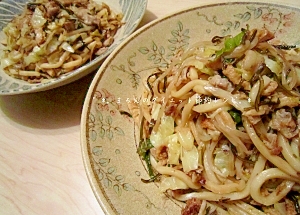 野菜たっぷり塩昆布焼きうどん♪