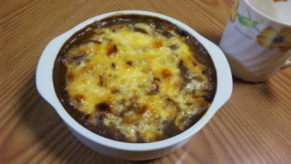 三日目のカレーで作りました。リメイクではドリアばかりでしたが、パスタも良いですね♪
美味しかったです（＾＾）