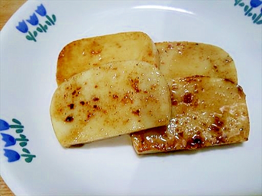 蒲鉾のバター生姜醤油焼き