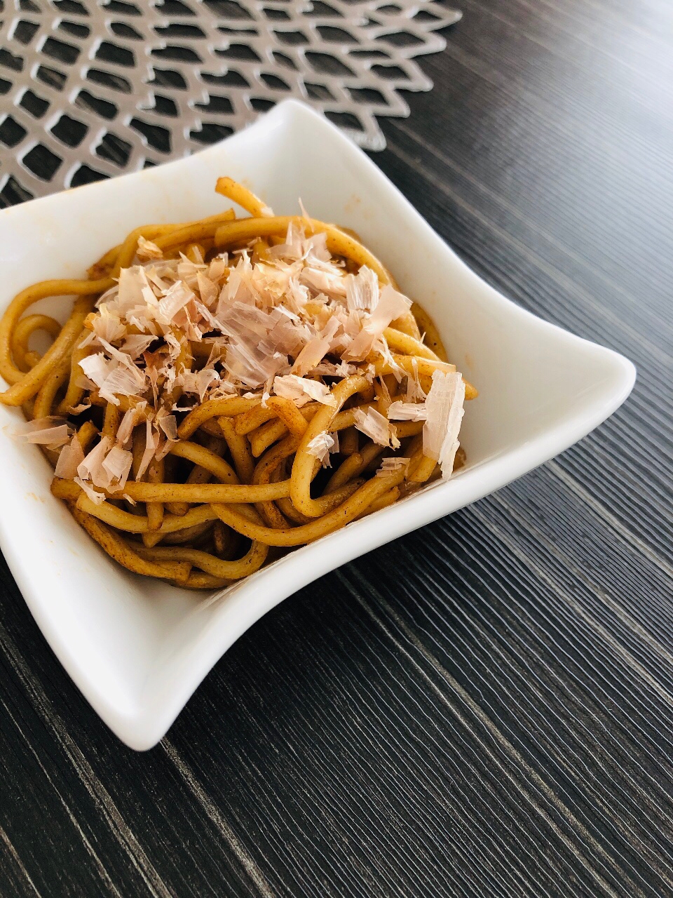 お弁当の穴埋めに☆Wカツオ香るソース焼きそば