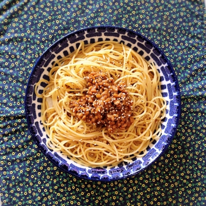 白葱の食感が苦手なのでパスタを茹でるとき青い部分を一緒に入れ、香り付けのみとしました。柚子胡椒もしっかり効いていて、あっさりとしていながらも満腹感がありました！