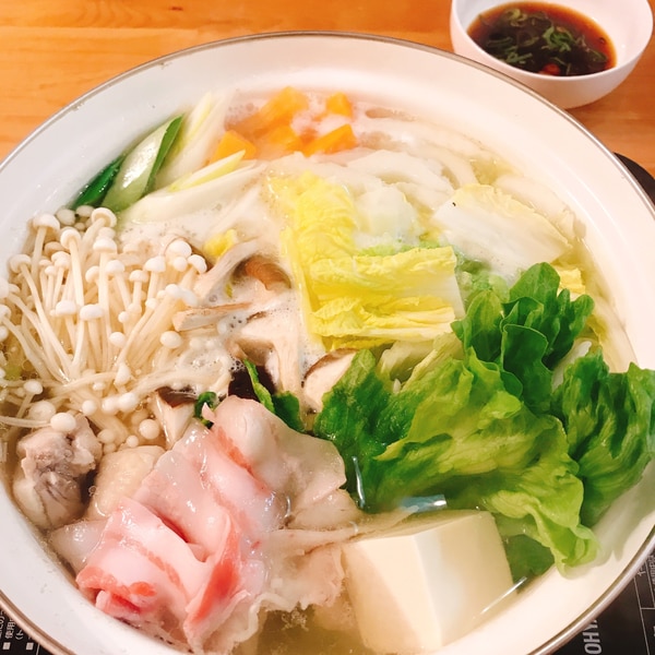 鶏もも肉 豚バラ肉の昆布だし水炊き レシピ 作り方 By Yu U U Ka 楽天レシピ 鶏もも肉 豚バラ肉の昆布だし水炊き レシピ 作り方 By Yu U U Ka 楽天レシピ