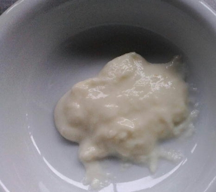 低脂肪牛乳で作りました。緩めですが蒸かしたさつまいもとで美味しくいただきました。