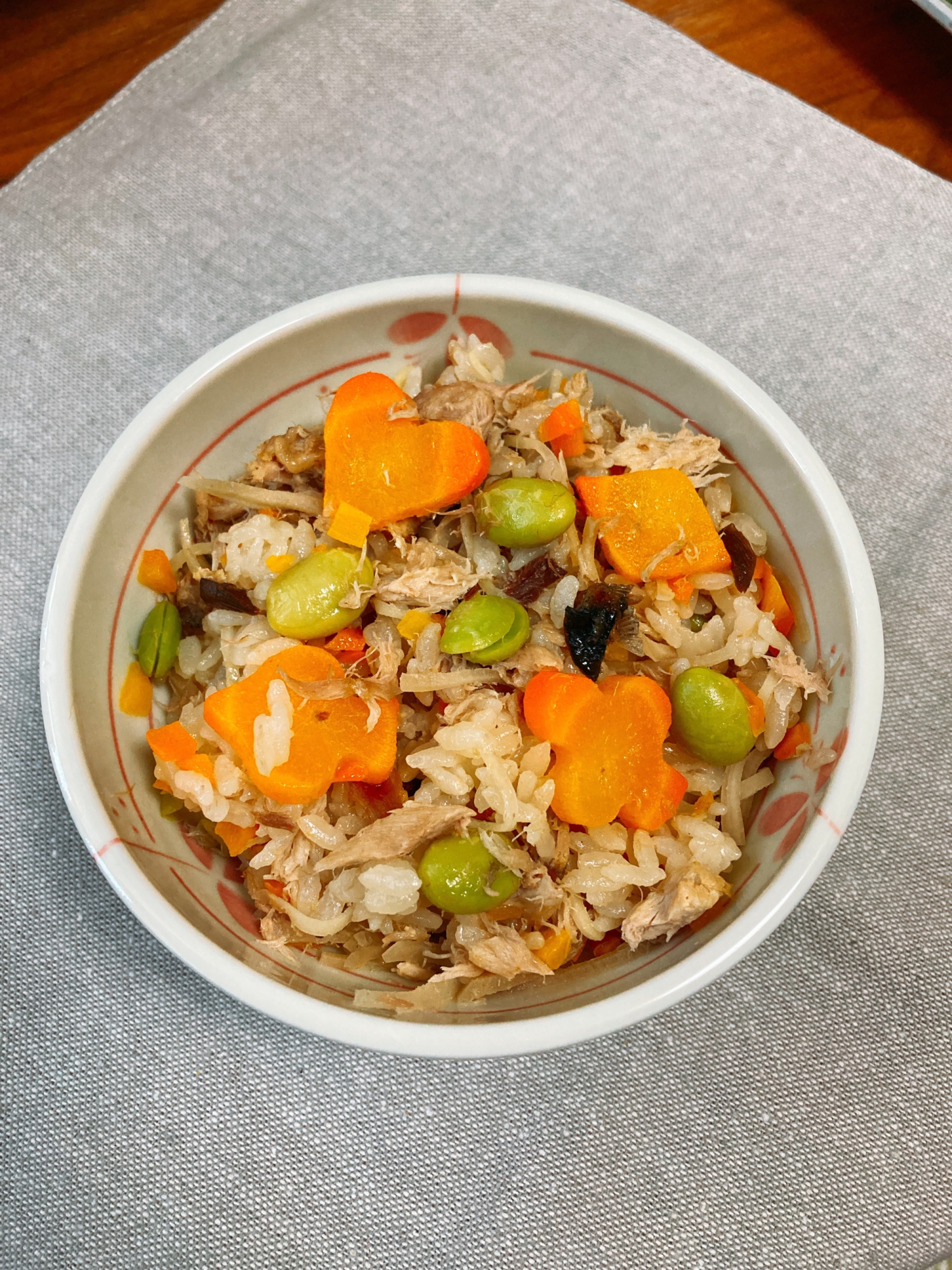 炊飯器で簡単! 焼きサバの炊き込みご飯