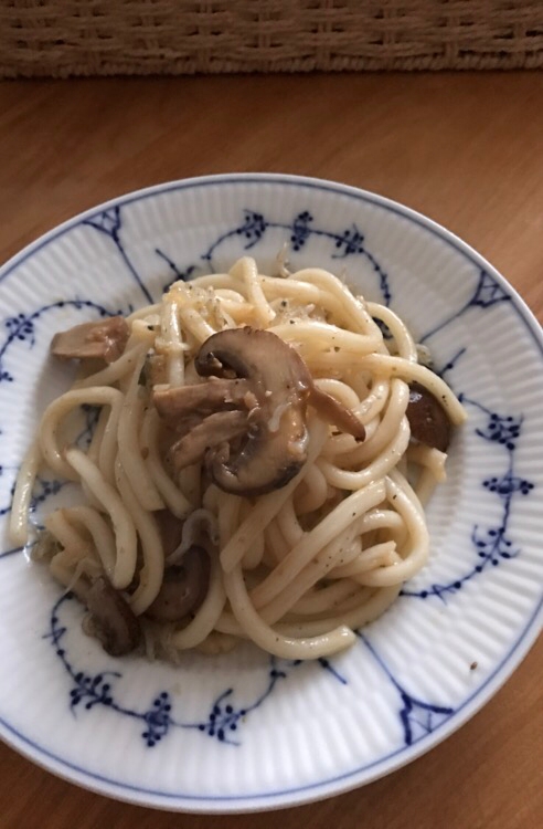 マッシュルームとちりめんの焼うどん