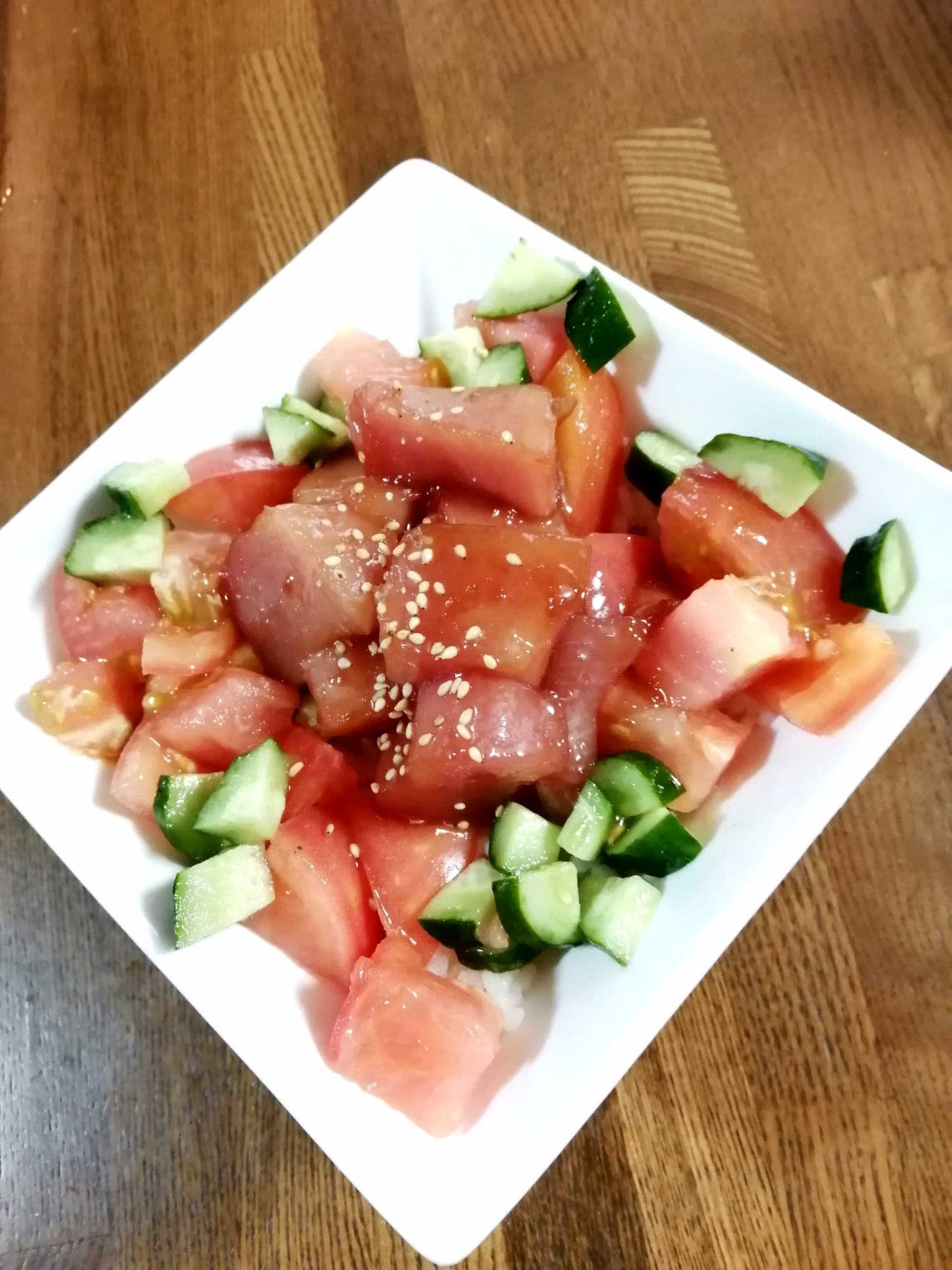 安いマグロで激旨サラダポキ丼