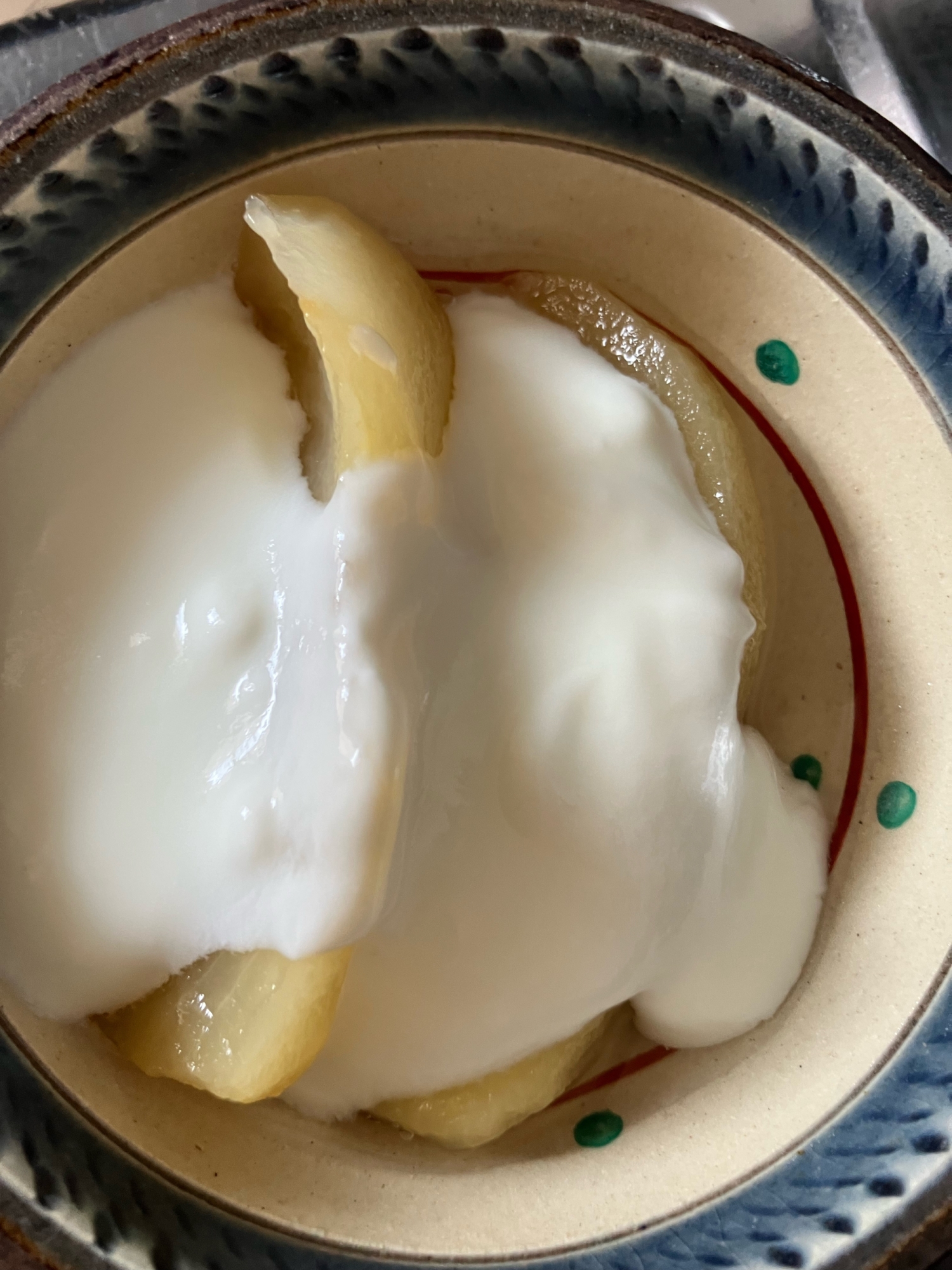 レンチンりんごのヨーグルトかけ