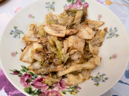 キャベツのシャンタン炒め