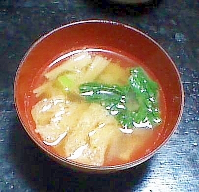 小松菜・えのき・油揚げの液体みそ味噌汁
