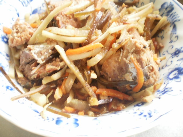 サバの缶詰で根菜の簡単煮物